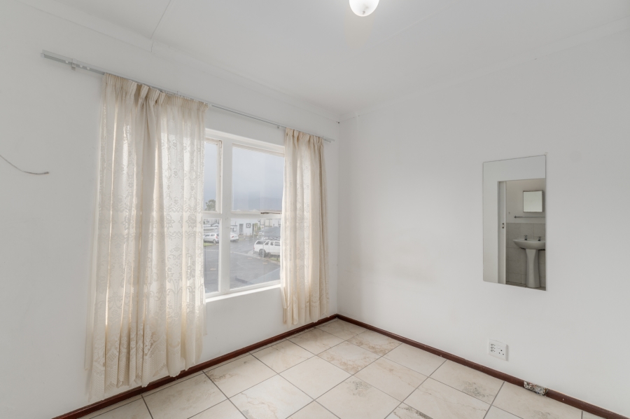 1 Bedroom Property for Sale in Strand South Western Cape